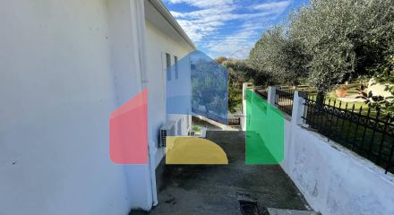 Продажа - Здание 240 m² в пригороде Кавалы