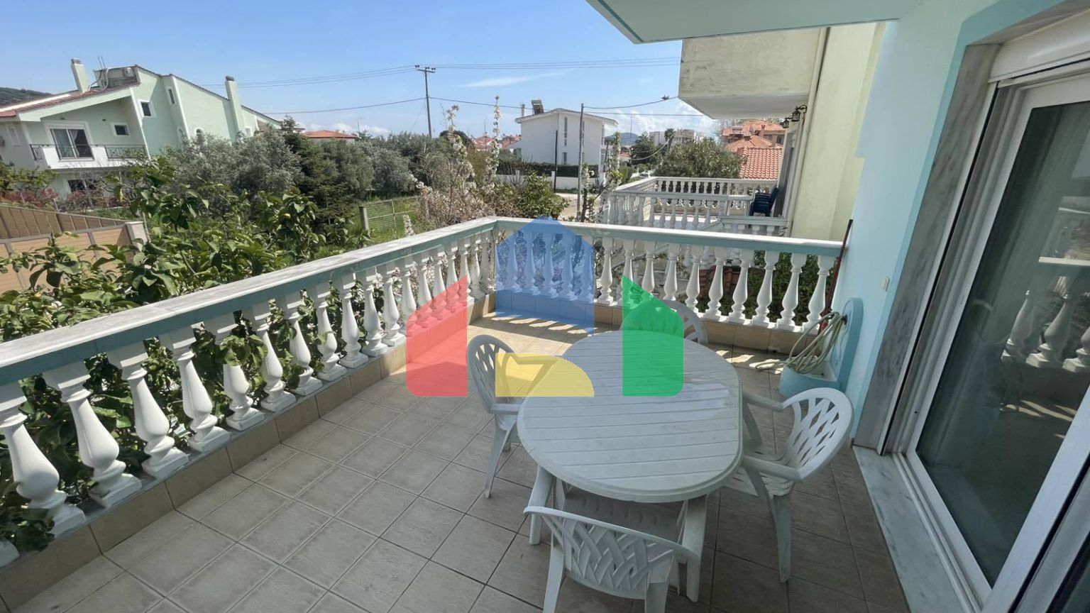 Продаж - Таунхаус 180 m² в передмісті Кавалі