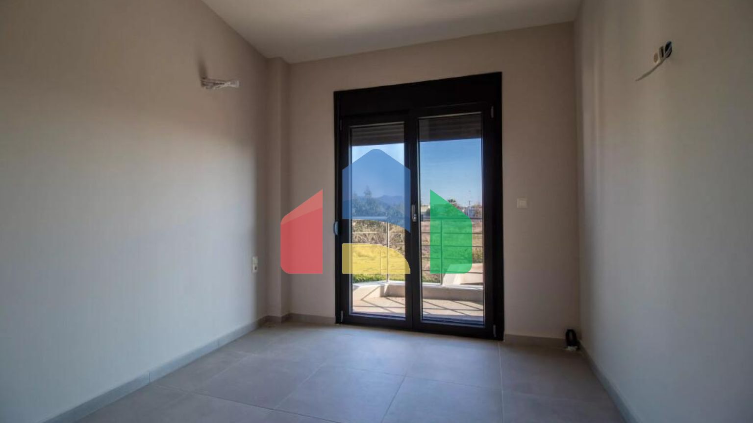 Продажа - Таунхаус 90 m² в пригороде Кавалы