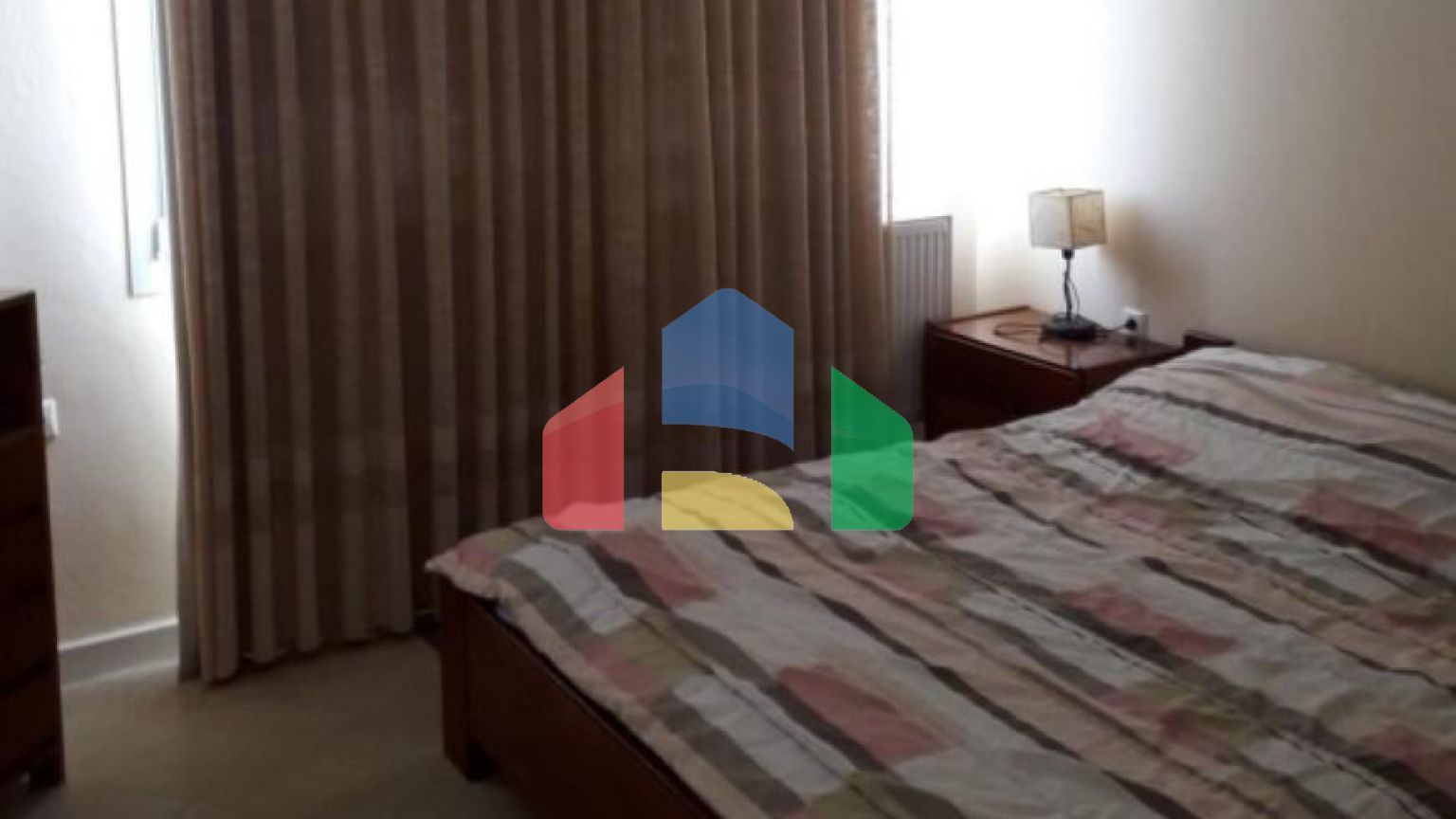 Продаж - Котедж 230 m² в передмісті Кавалі