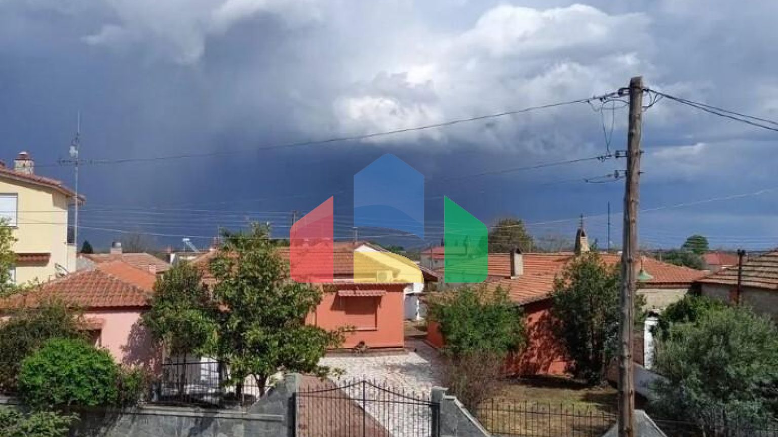 Продажа - Коттедж 80 m² в пригороде Кавалы