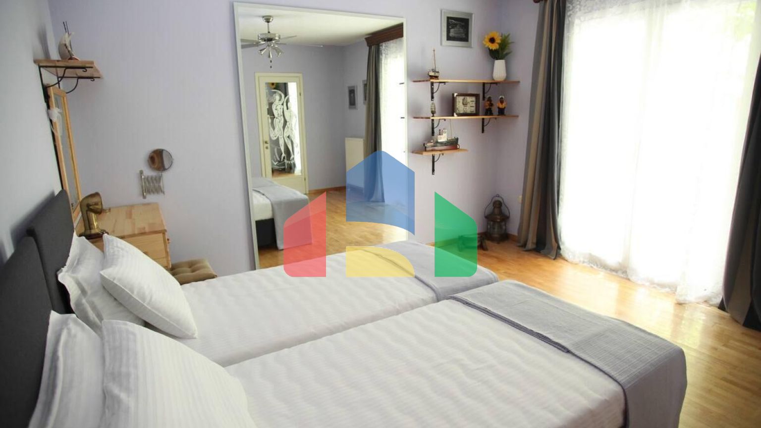 Продаж - Котедж 250 m² в передмісті Кавалі