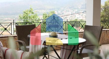 Продаж - Котедж 250 m² в передмісті Кавалі