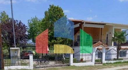 Продаж - Котедж 100 m² в передмісті Кавалі