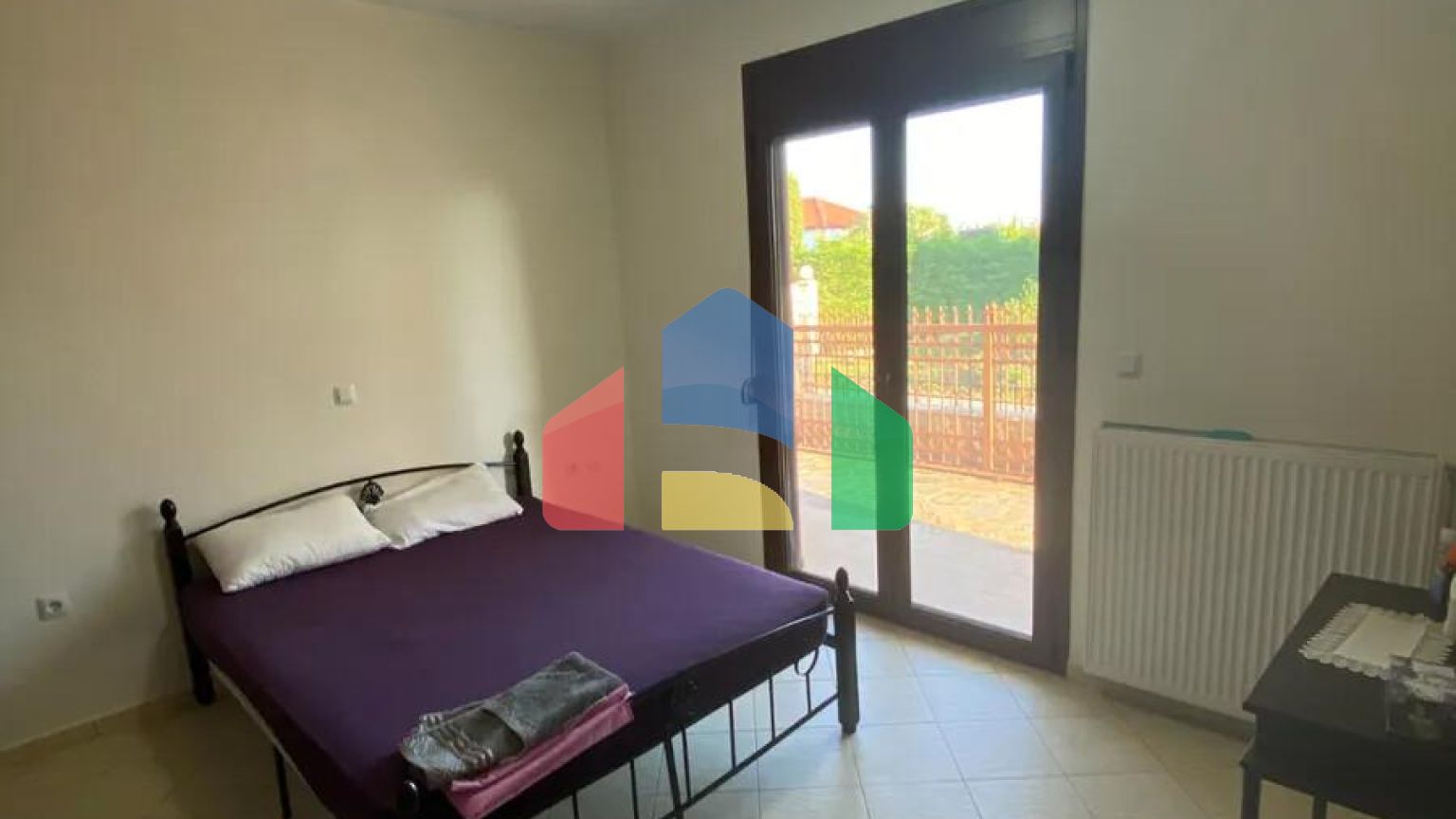 Продаж - Котедж 90 m² в передмісті Кавалі