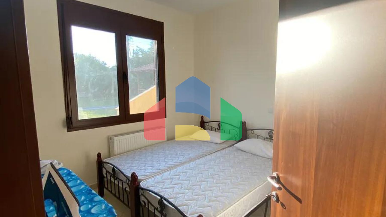 Продаж - Котедж 90 m² в передмісті Кавалі