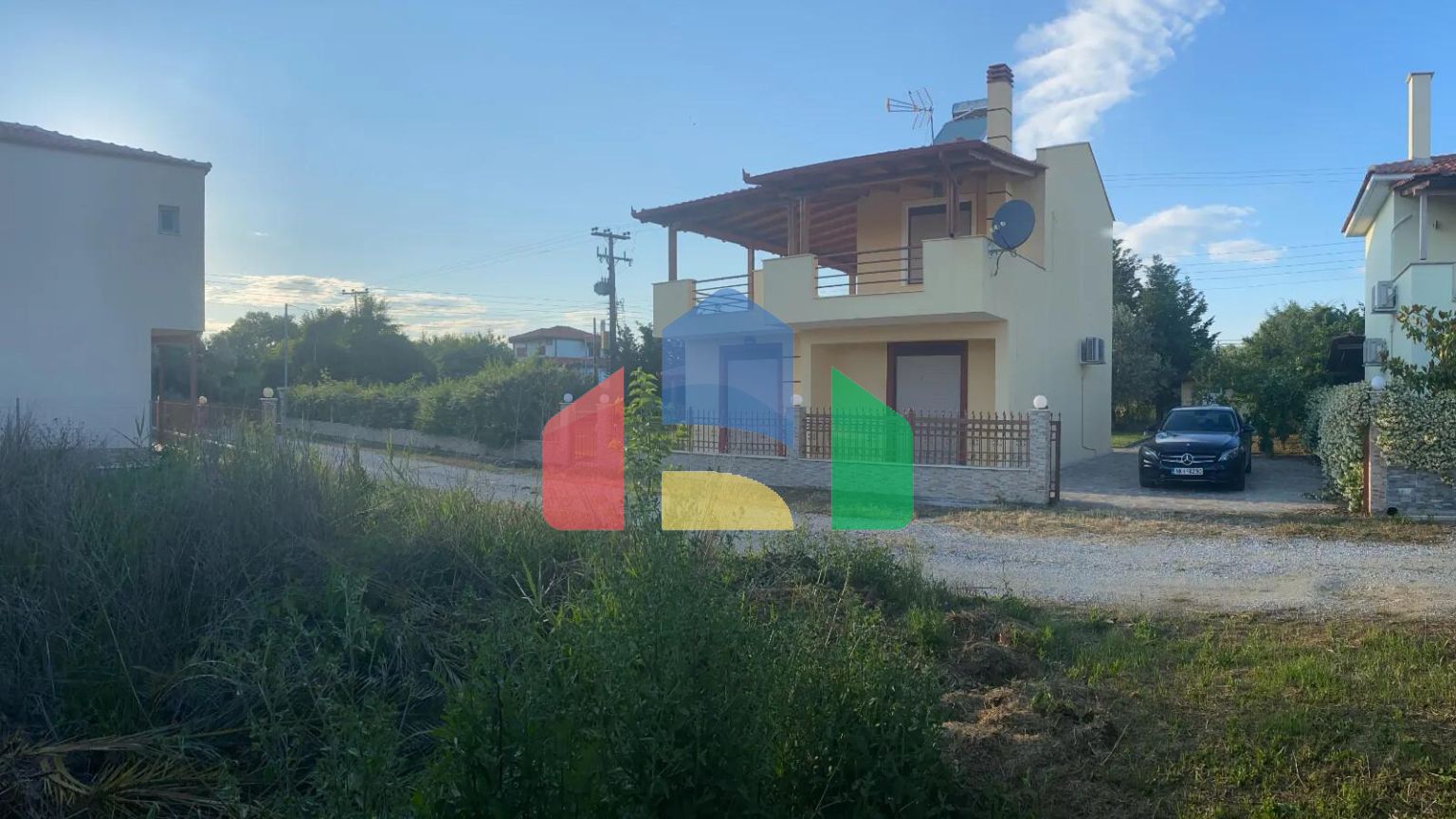 Продаж - Котедж 90 m² в передмісті Кавалі