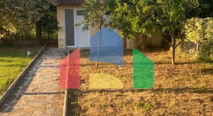 Продаж - Котедж 90 m² в передмісті Кавалі