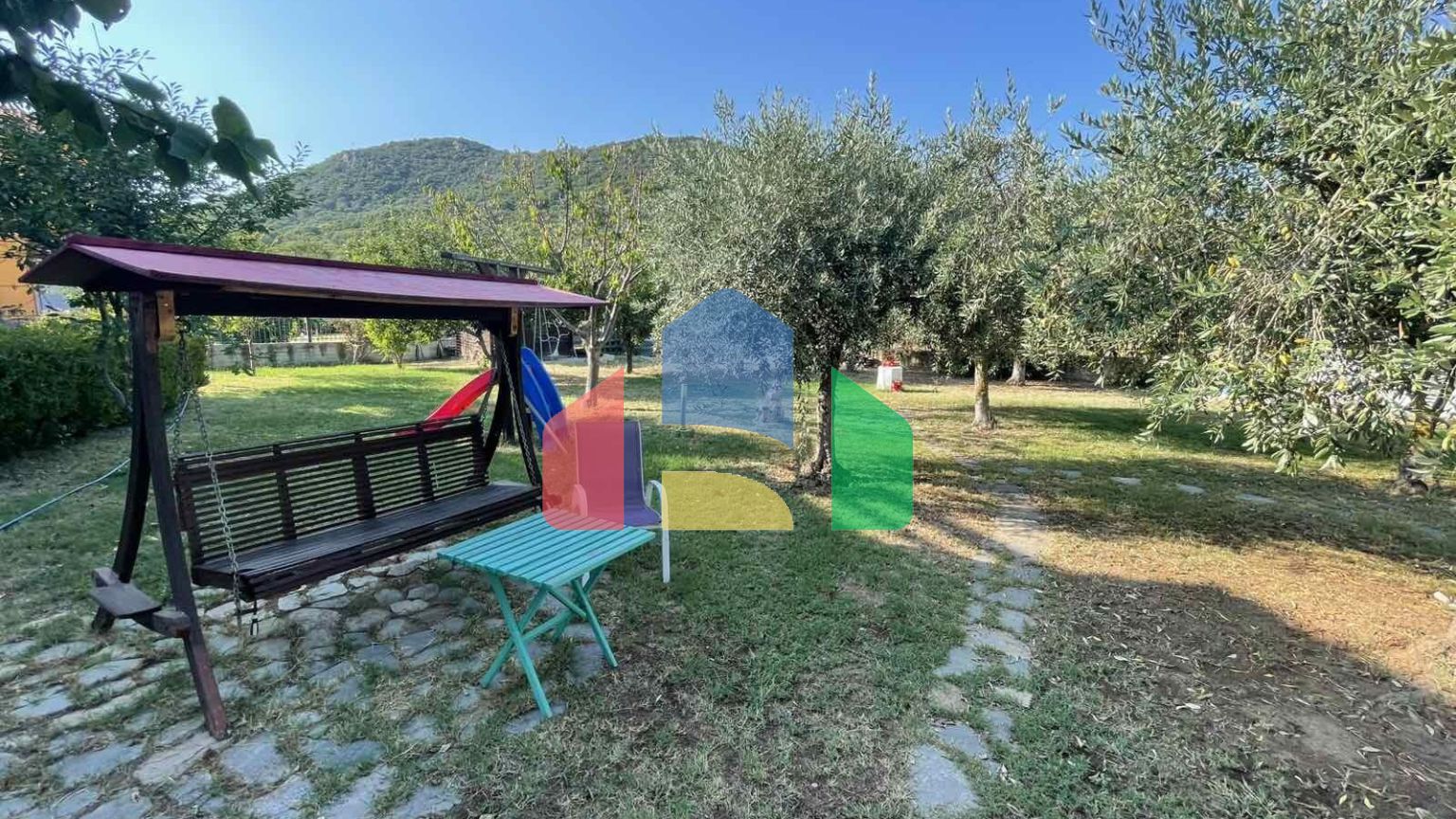 Продажа - Вилла 310 m² в пригороде Кавалы