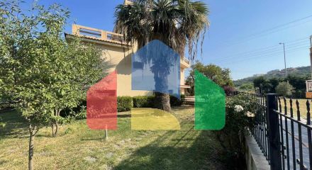 Продажа - Вилла 310 m² в пригороде Кавалы