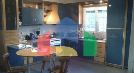 Продаж - Котедж 270 m² в передмісті Кавалі