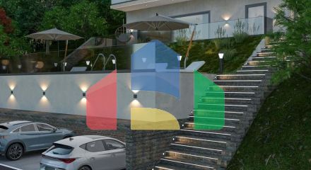 Продаж - Котедж 138 m² в передмісті Кавалі