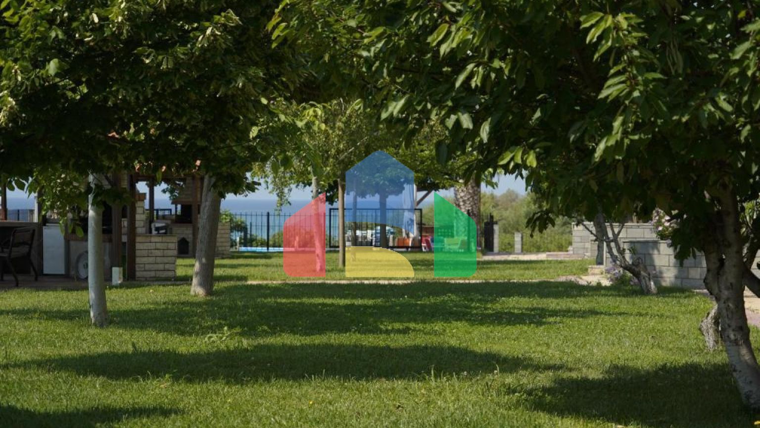 Продажа - Комплекс 510 m² в пригороде Кавалы