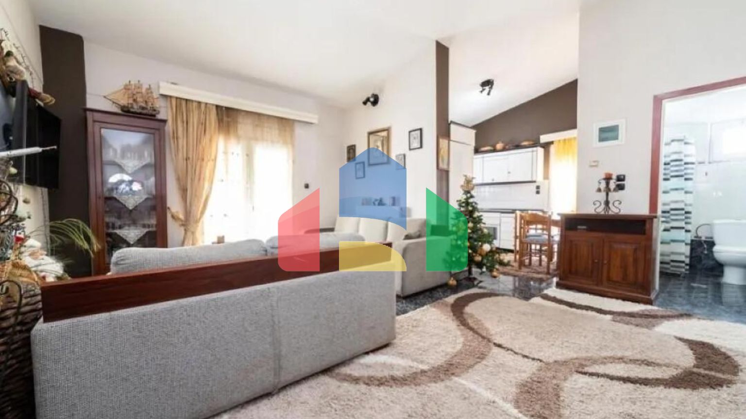 Продажа - Здание 266 m² в пригороде Кавалы