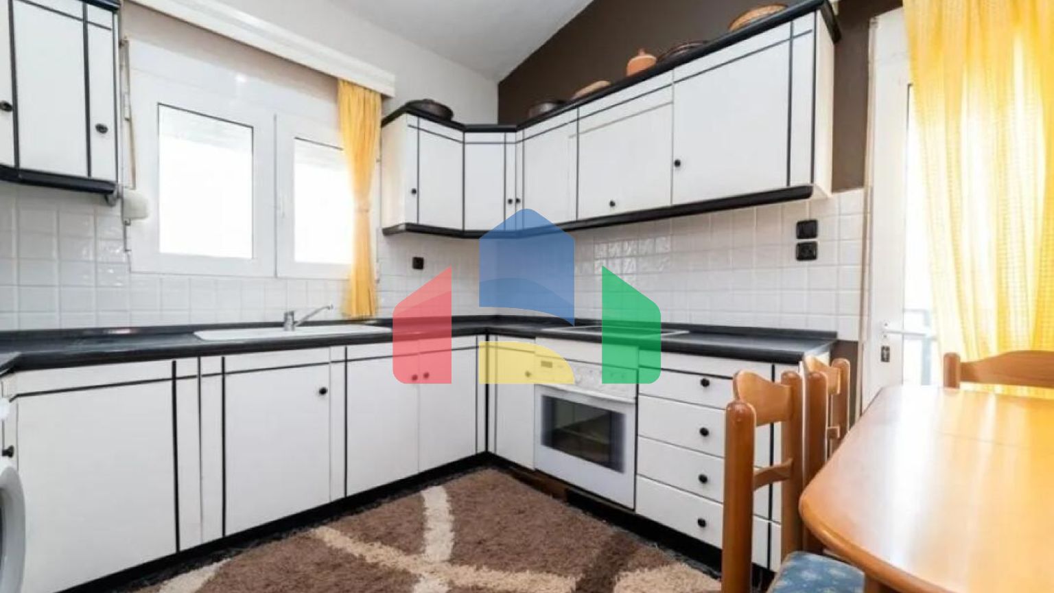 Продажа - Здание 266 m² в пригороде Кавалы