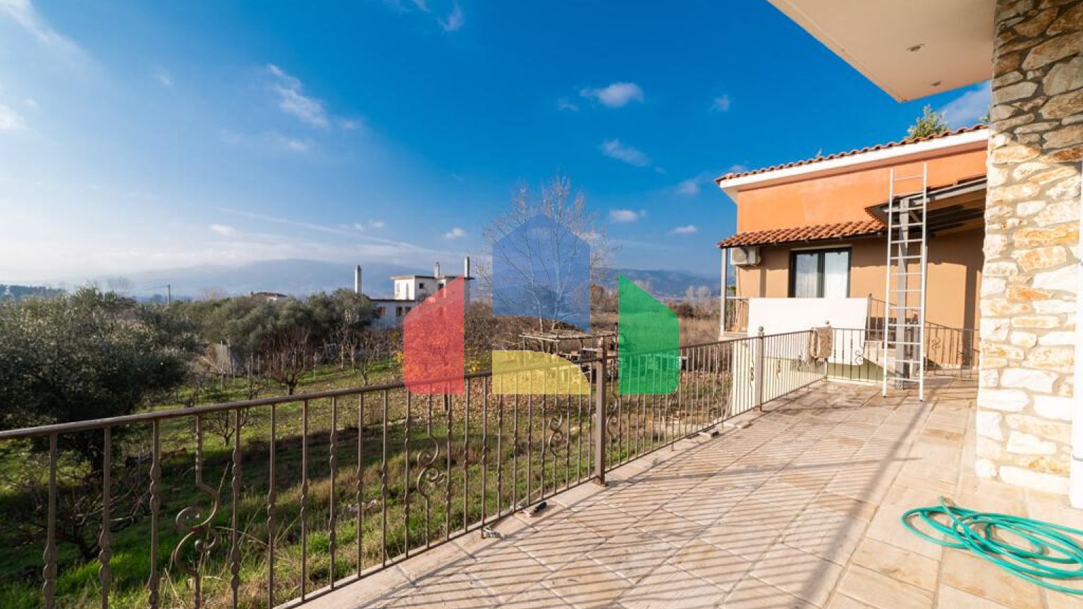 Продажа - Вилла 370 m² в пригороде Кавалы