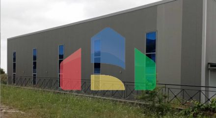 Продажа - Коммерческое помещение 1744 m² в пригороде Кавалы