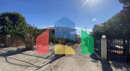 Продаж - Будівля 162 m² в передмісті Кавалі