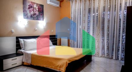 Продаж - Готель 450 m² в передмісті Кавалі