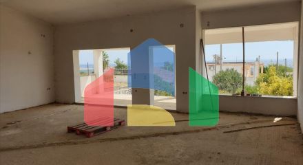 Продаж - Вілла 266 m² в передмісті Кавалі