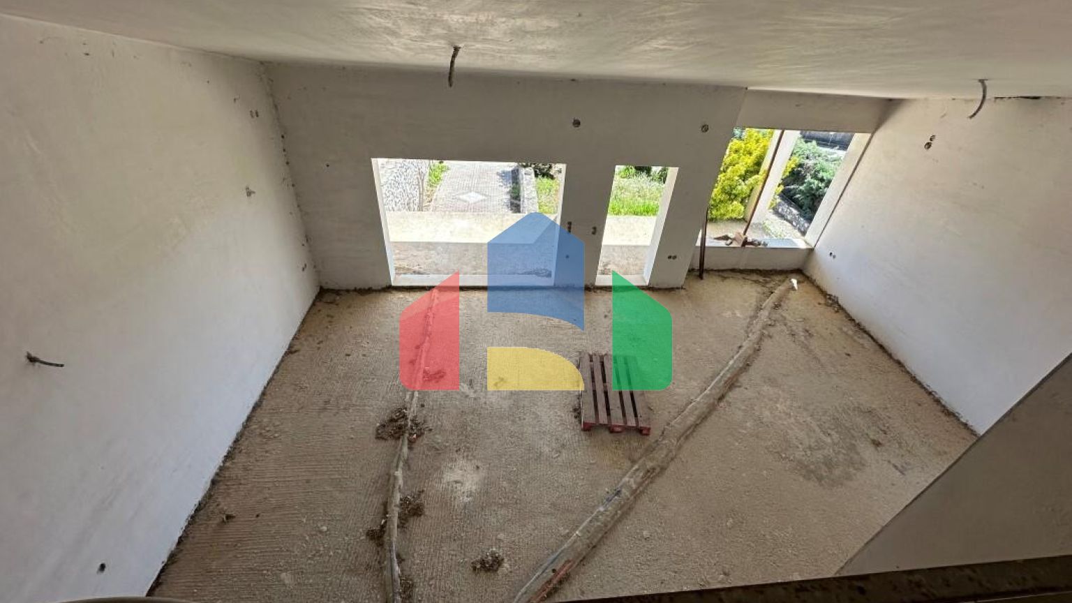 Продаж - Вілла 266 m² в передмісті Кавалі