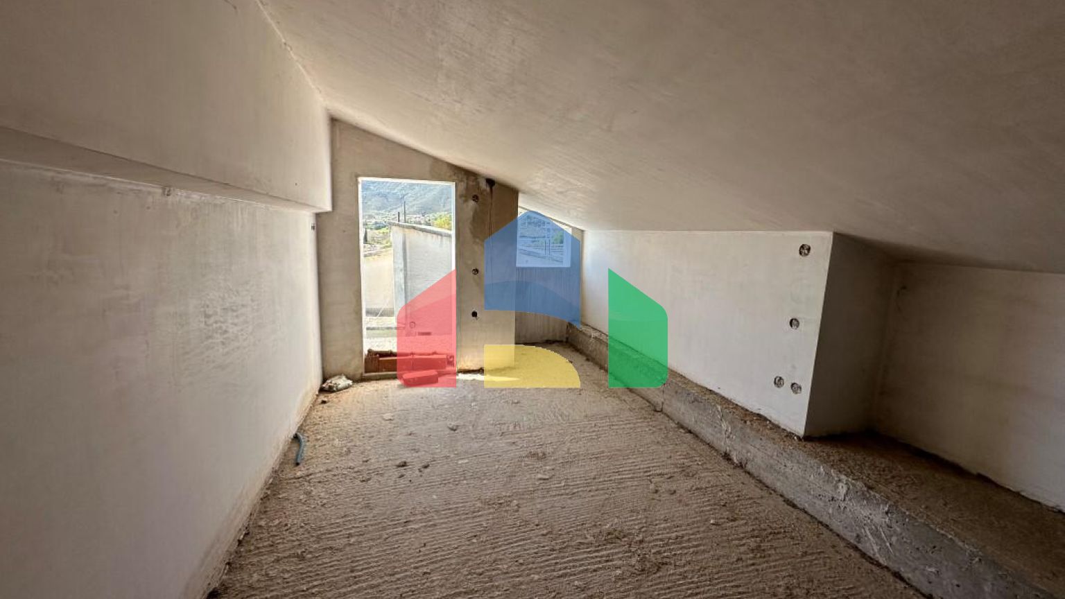 Продаж - Вілла 266 m² в передмісті Кавалі