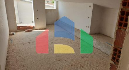 Продаж - Вілла 266 m² в передмісті Кавалі