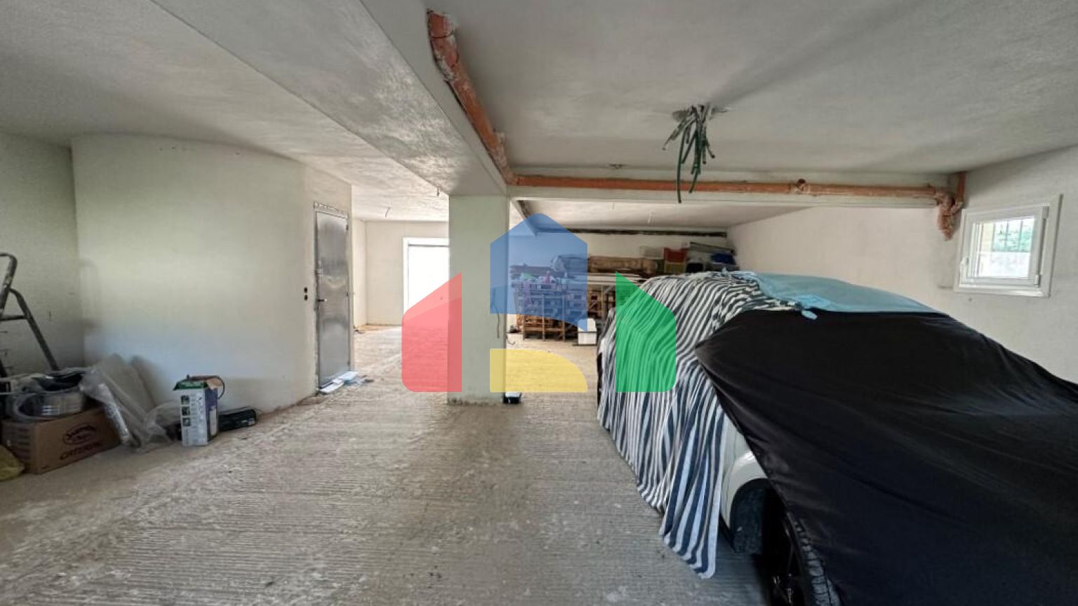 Продаж - Вілла 266 m² в передмісті Кавалі