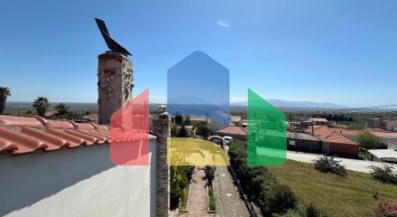 Продаж - Вілла 266 m² в передмісті Кавалі