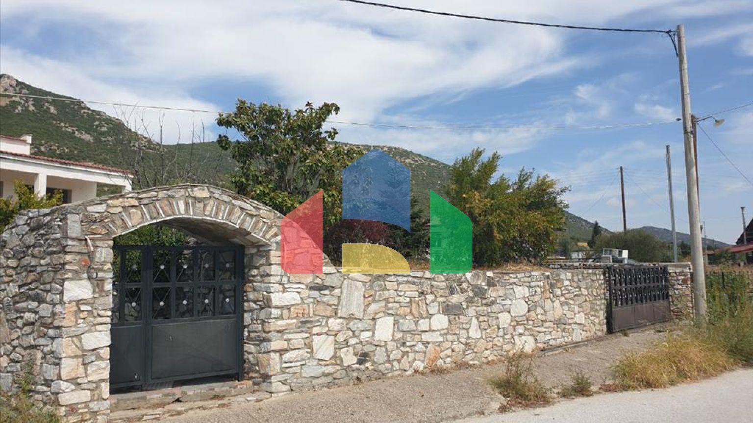 Продаж - Вілла 266 m² в передмісті Кавалі