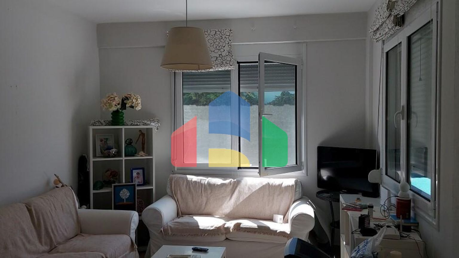 Продаж - Котедж 120 m² в передмісті Кавалі