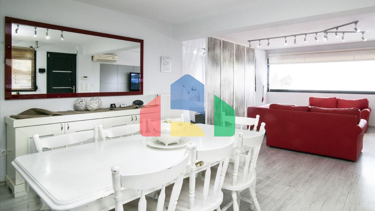 Продаж - Вілла 340 m² в передмісті Кавалі