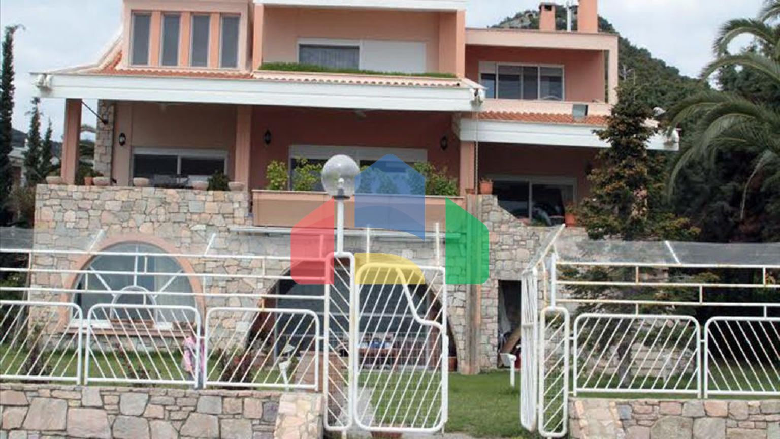 Продажа - Вилла 550 m² в пригороде Кавалы