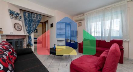 Продаж - Готель 452 m² в передмісті Кавалі