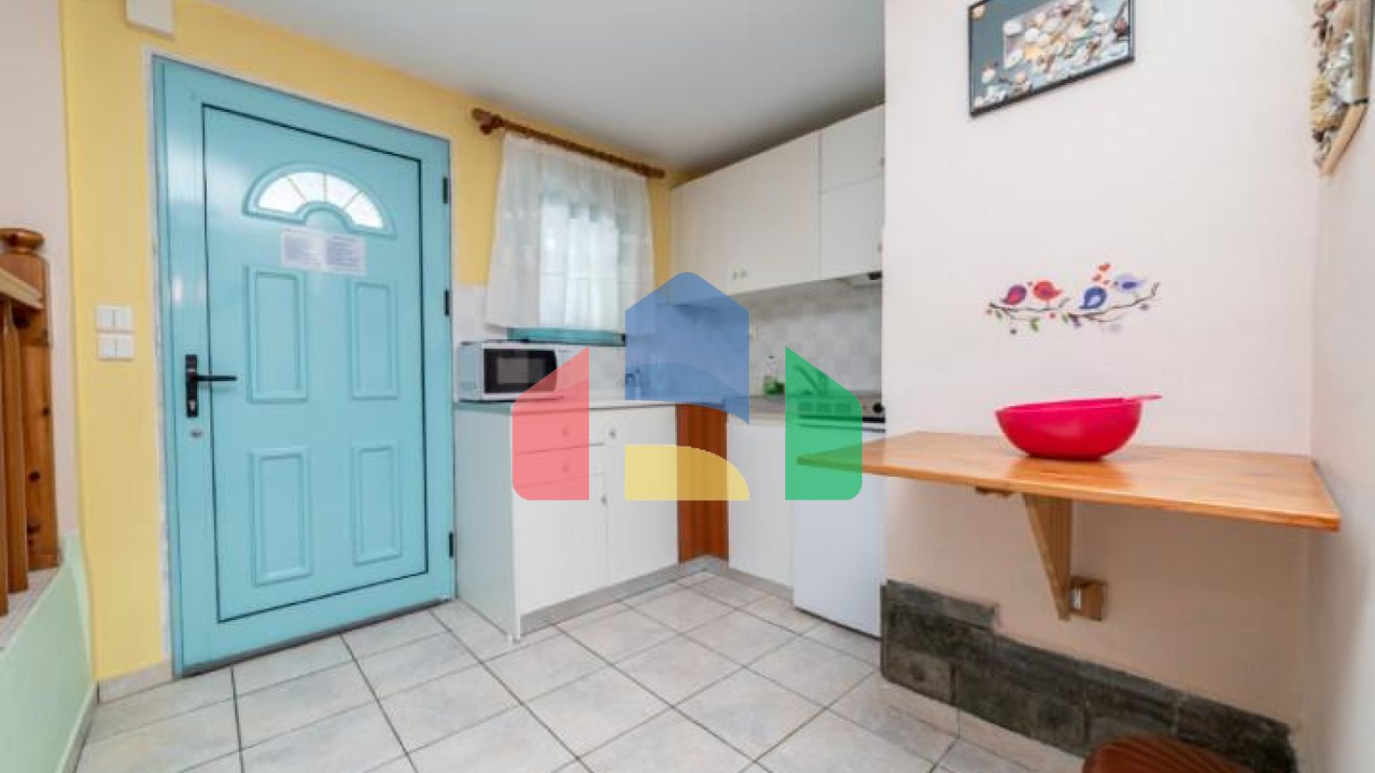 Продаж - Готель 452 m² в передмісті Кавалі