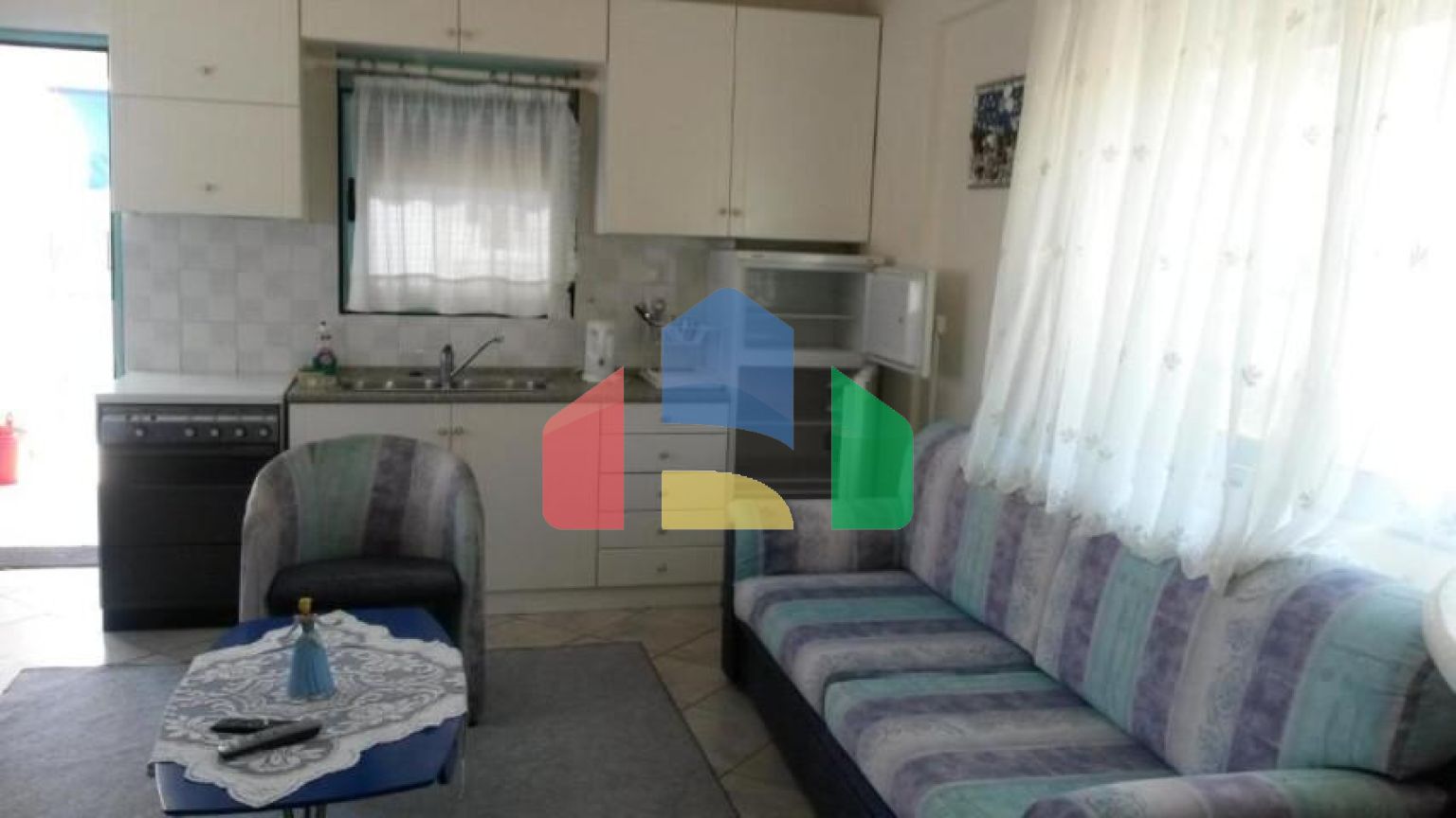 Продаж - Готель 452 m² в передмісті Кавалі