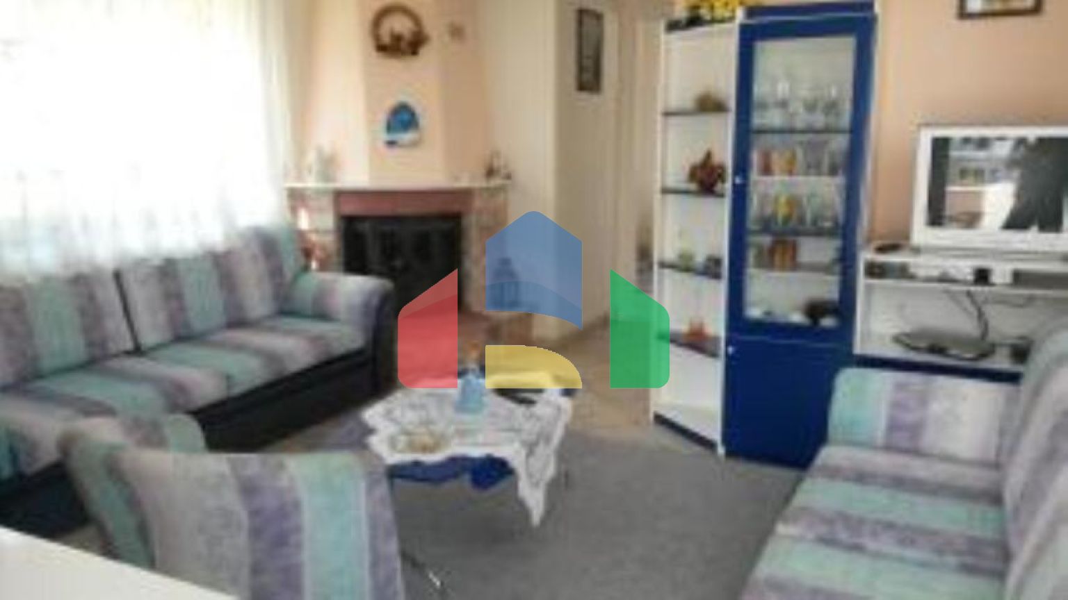 Продаж - Готель 452 m² в передмісті Кавалі