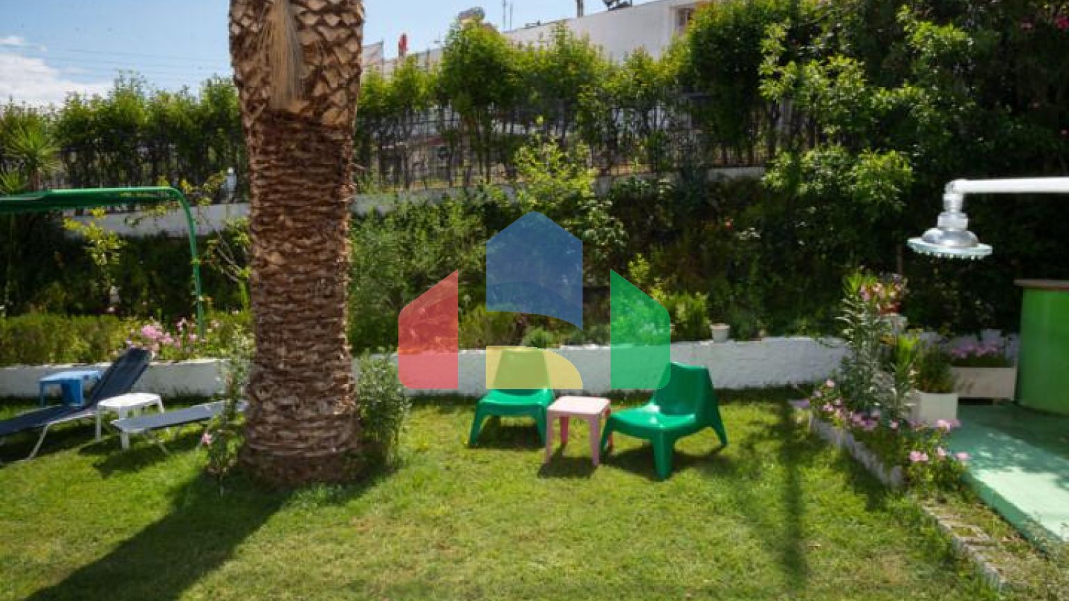 Продаж - Готель 452 m² в передмісті Кавалі