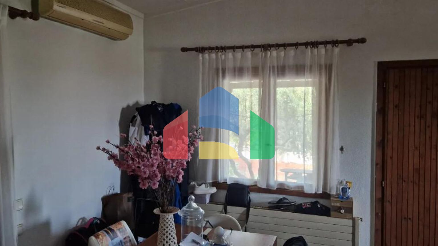 Продаж - Котедж 82 m² в передмісті Кавалі