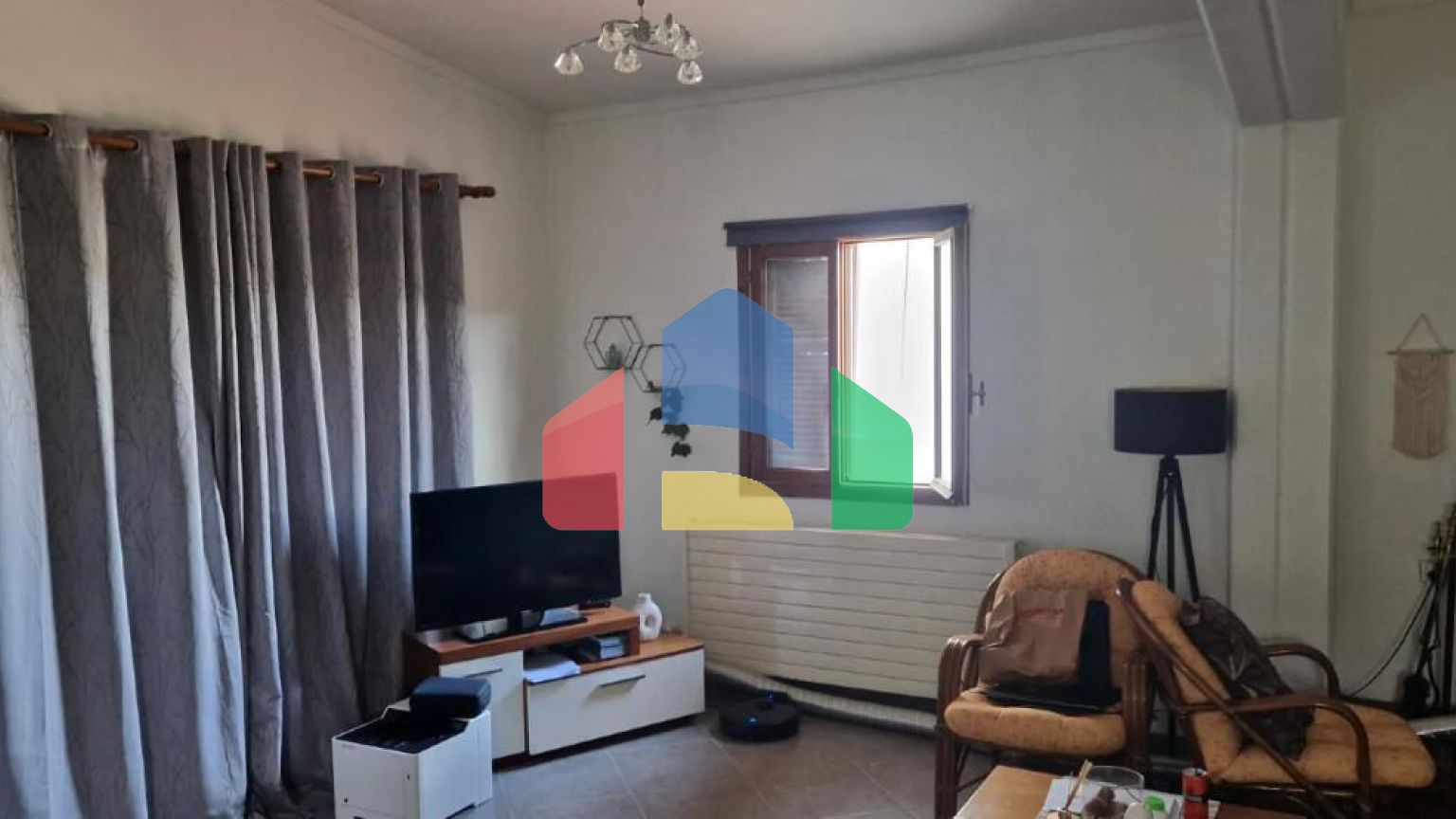 Продаж - Котедж 82 m² в передмісті Кавалі