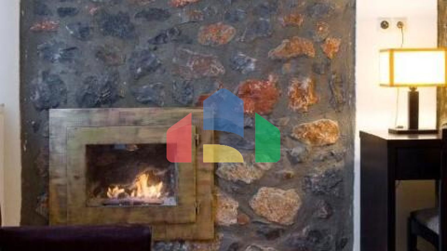 Продаж - Готель 2500 m² в Каймактсалані