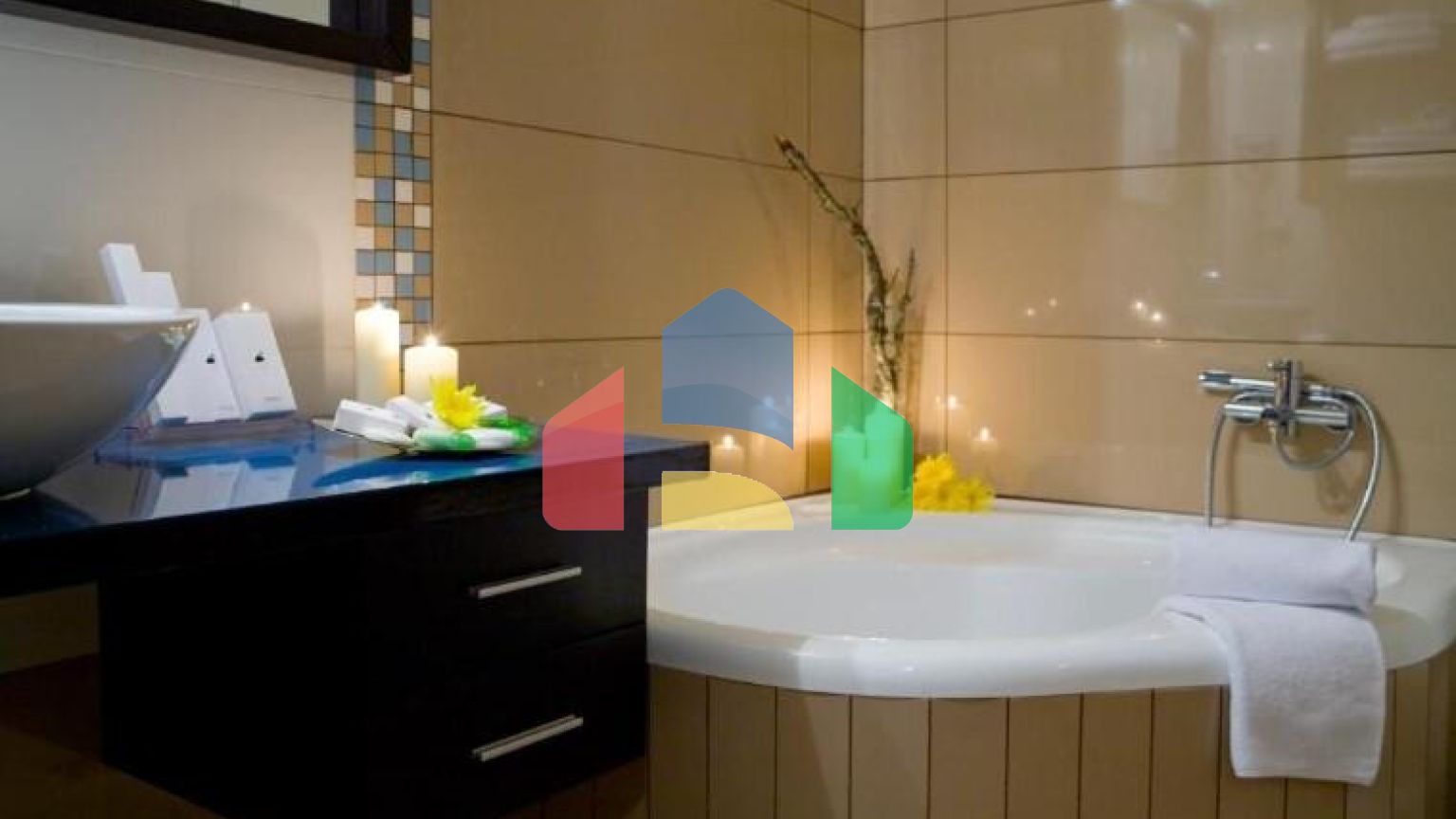 Продаж - Готель 2500 m² в Каймактсалані