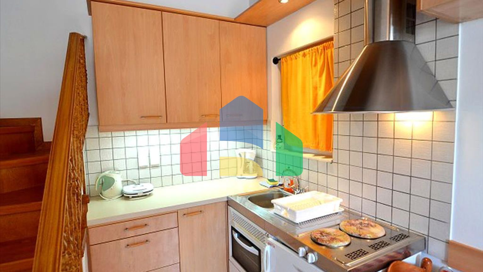 Продаж - Готель 450 m² о. Закінф