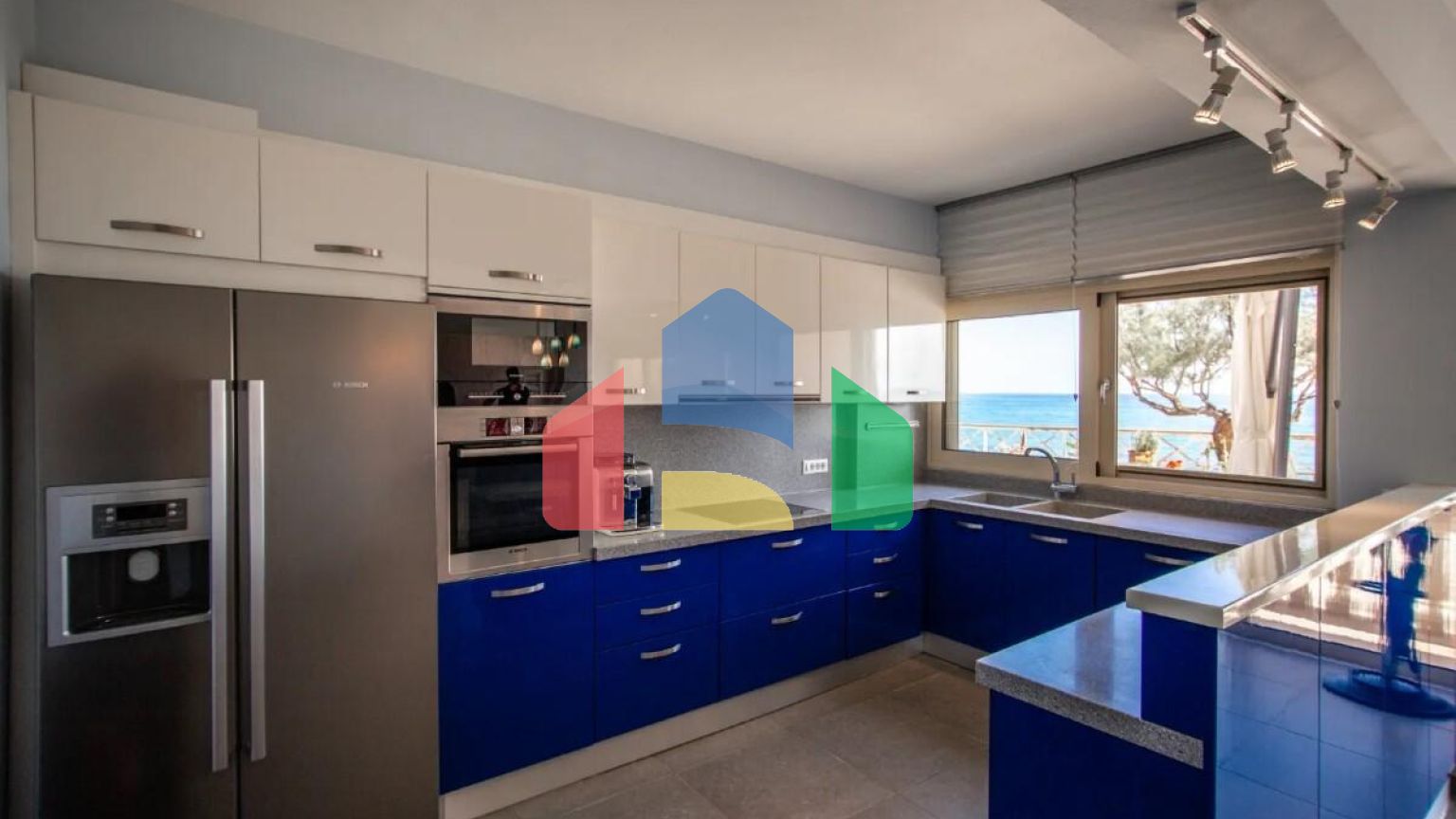 Продажа - Вилла 300 m² о. Закинф