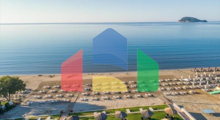 Продаж - Земельна ділянка 3500 m² о. Закінф