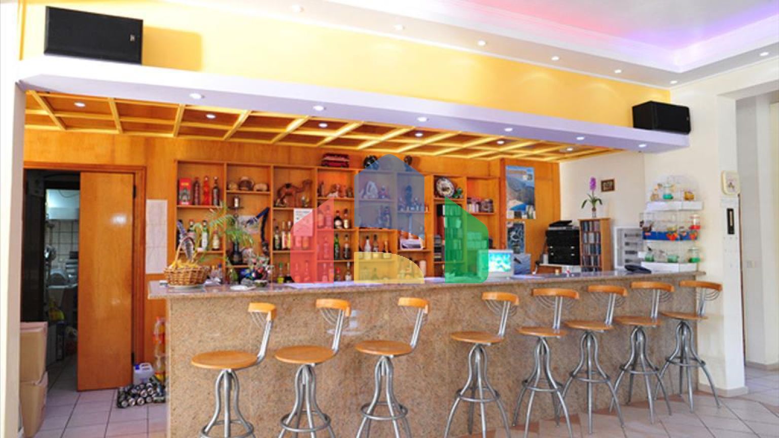 Продажа - Гостиница 1184 m² о. Закинф