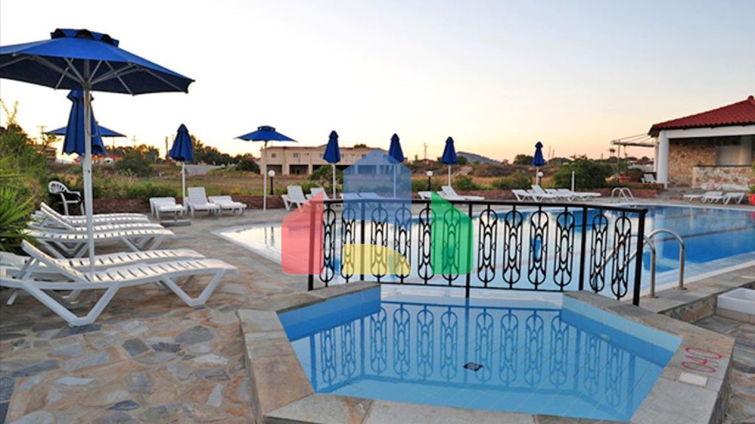 Продажа - Гостиница 1184 m² о. Закинф