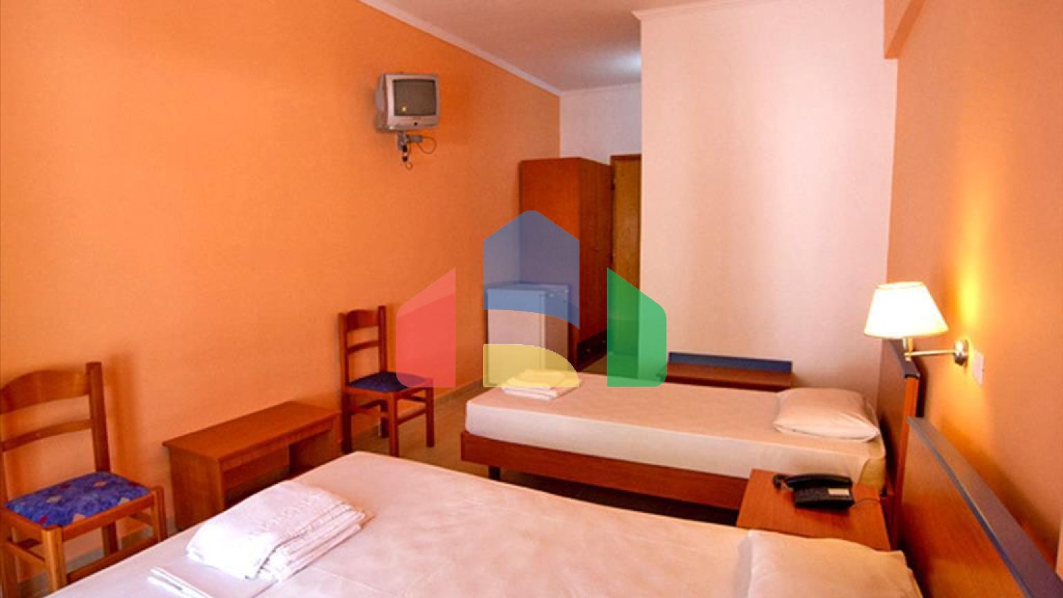 Продажа - Гостиница 1184 m² о. Закинф