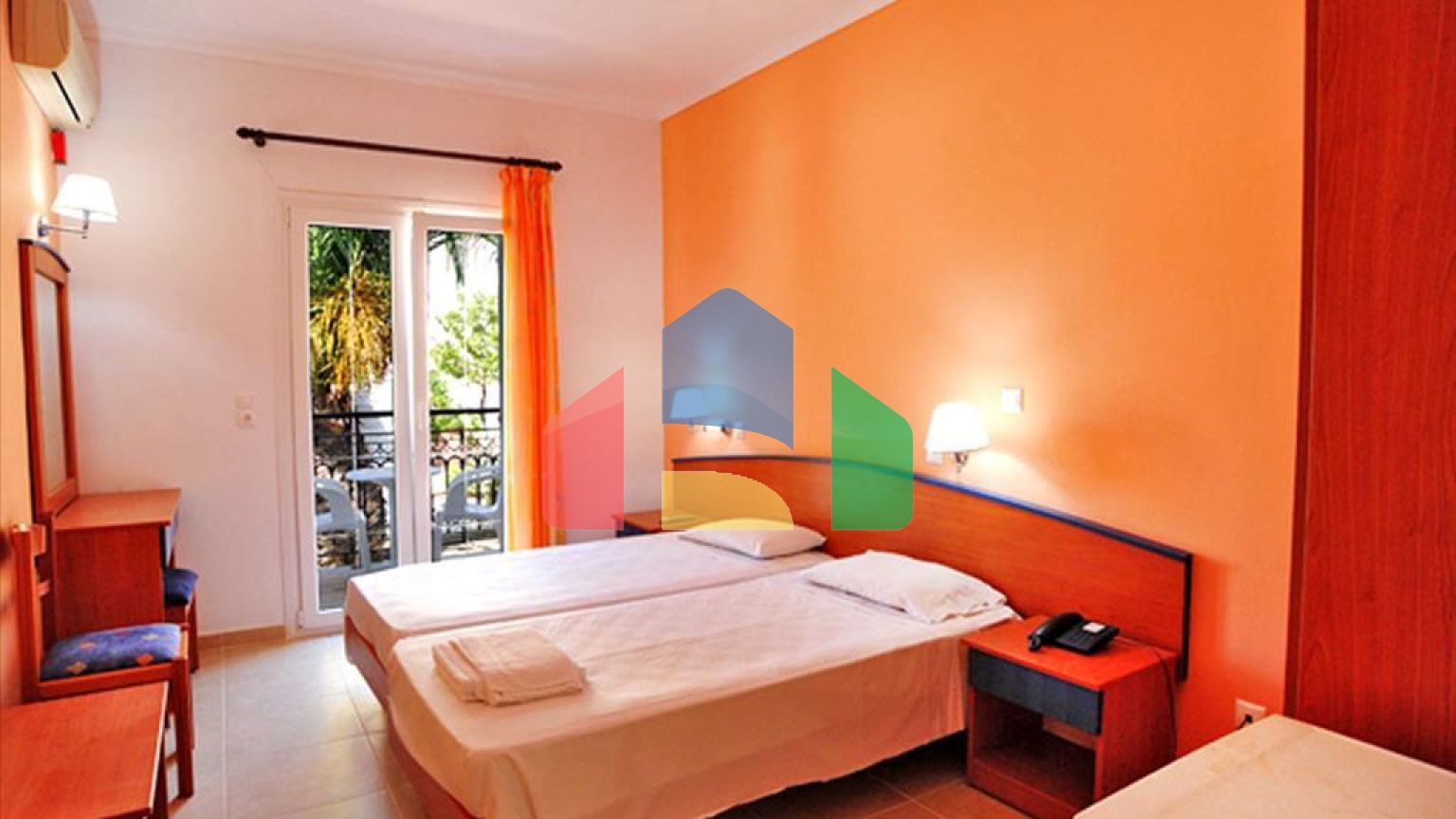 Продажа - Гостиница 1184 m² о. Закинф