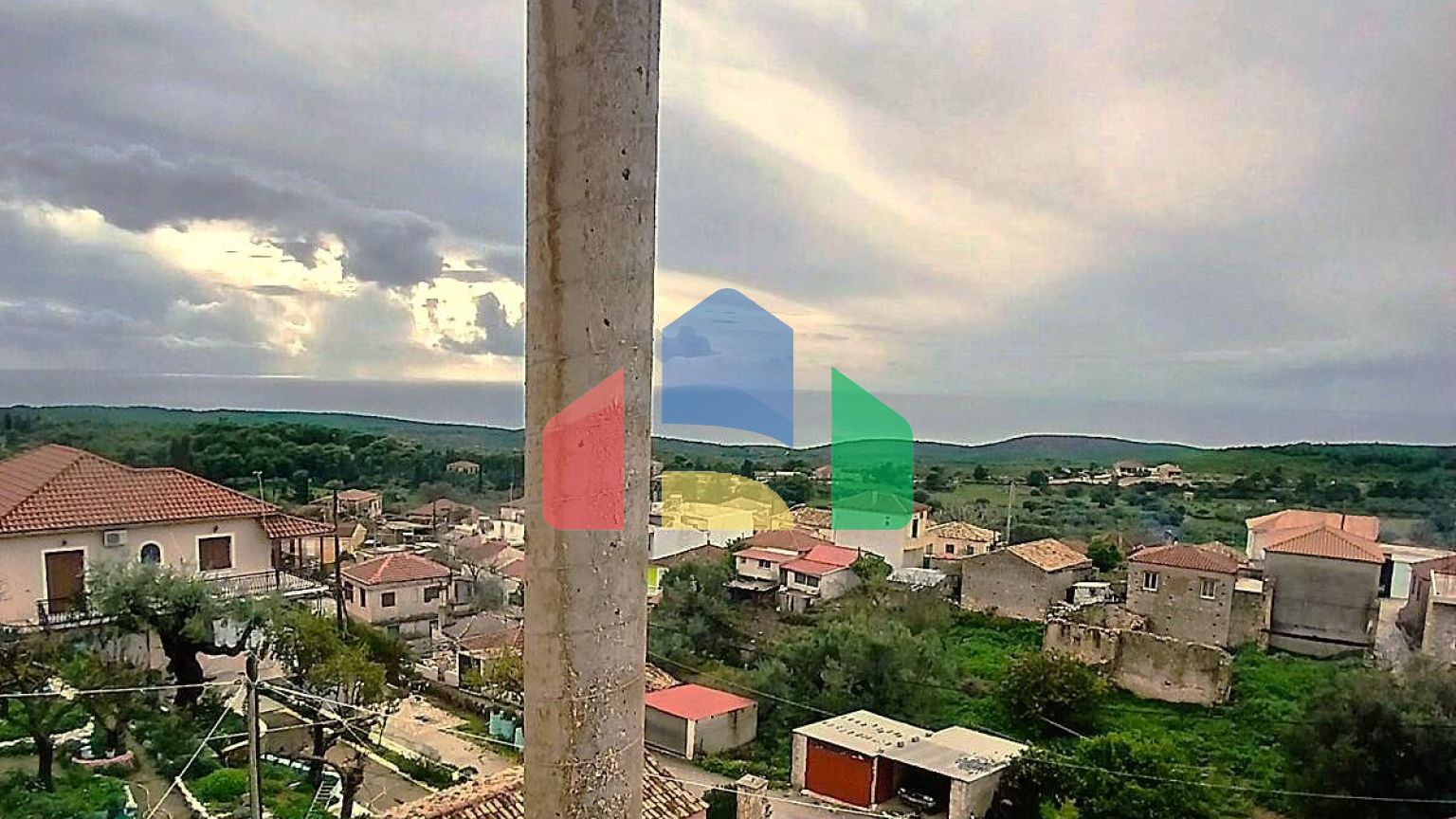 Продаж - Котедж 118 m² о. Закінф